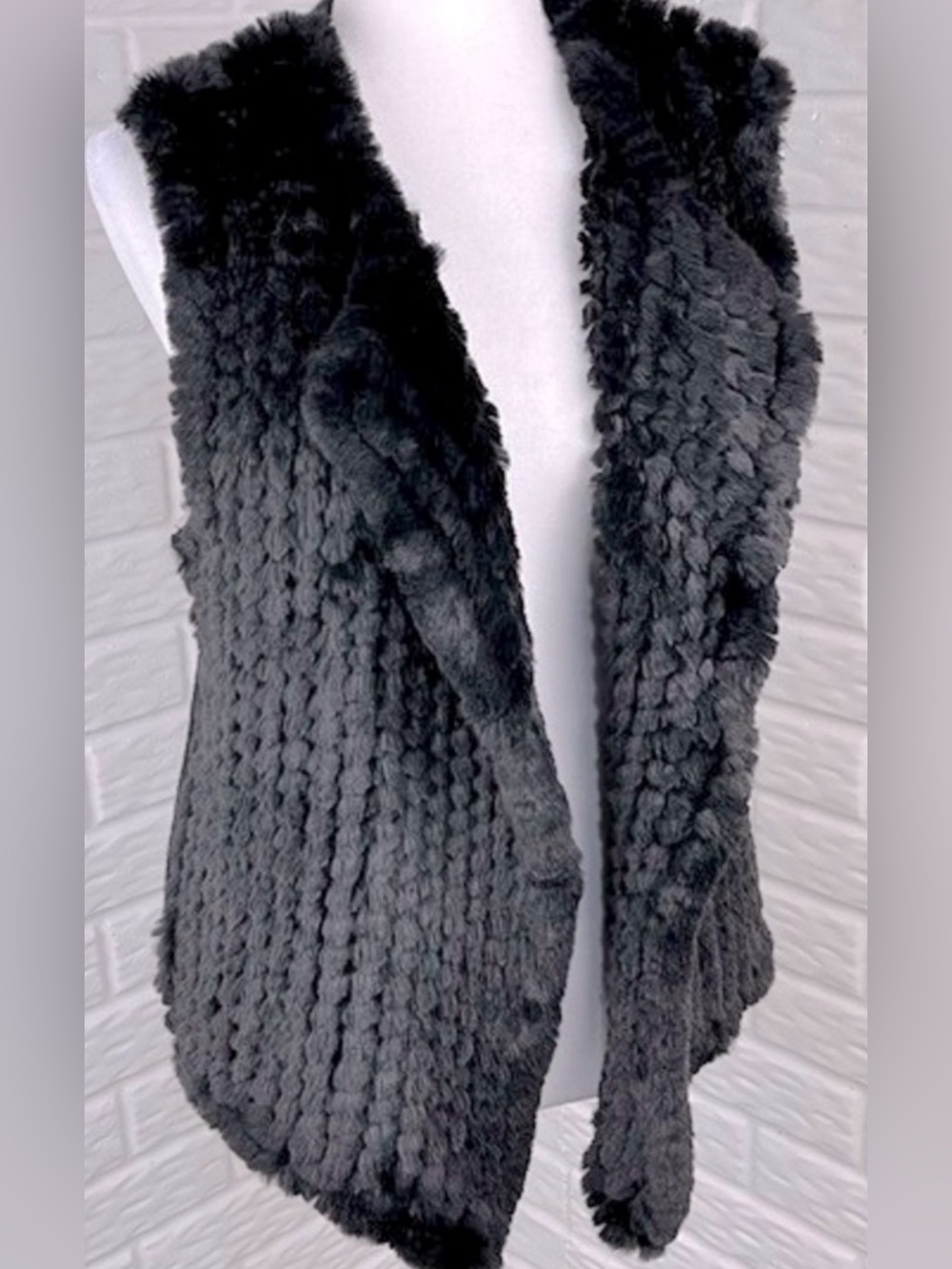 Nanette Lepore Cozy Luxury Avant Garde Black Faux Fur and Knit Ladies Vest Sz L.